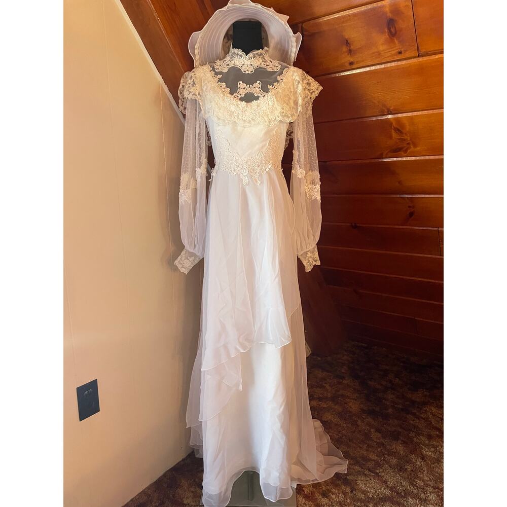 Vintage 70s 80s Victorian Inspired Wedding Dress Cottagecore Bishop Sleeve sz S